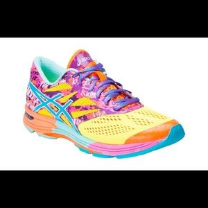 Asics Womens GEL Noosa Running Shoes