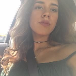 Meet your Posher, Clarissa