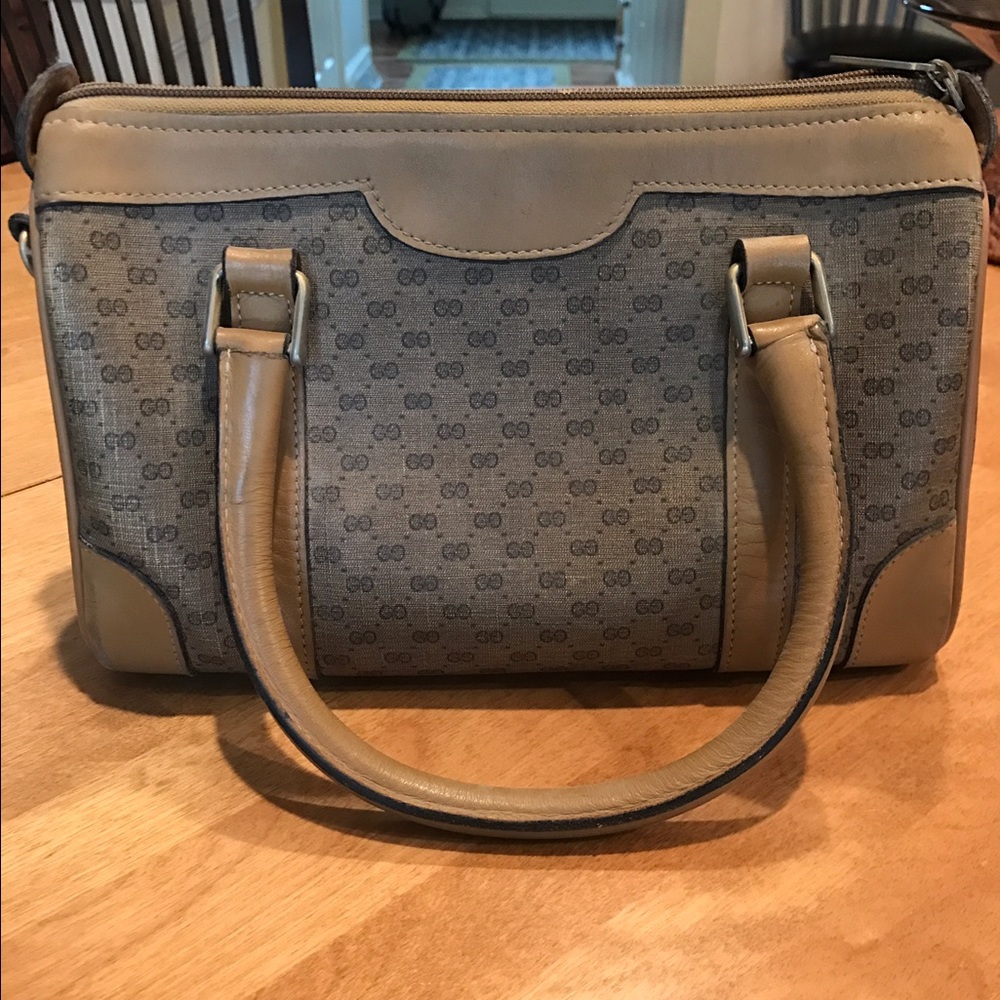 AUTHENTIC Gucci purse
