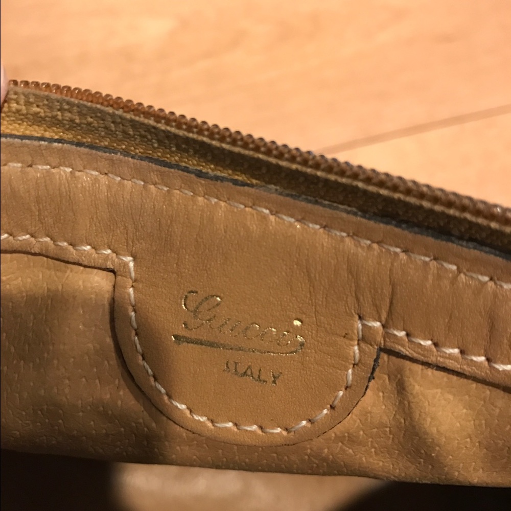 AUTHENTIC Gucci purse - Picture 3 of 3