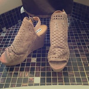 Taupe suede cutout wedge (nwot)
