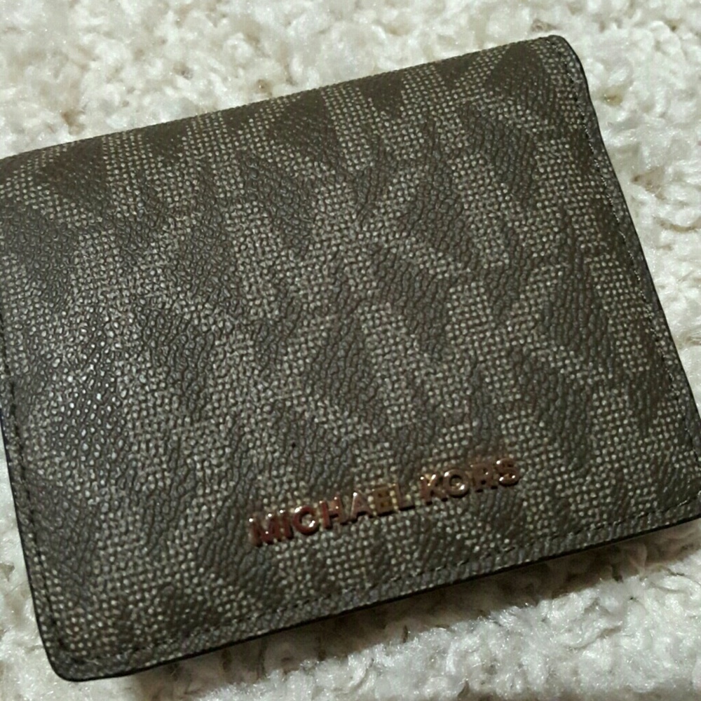 Brand new Michael kors wallet