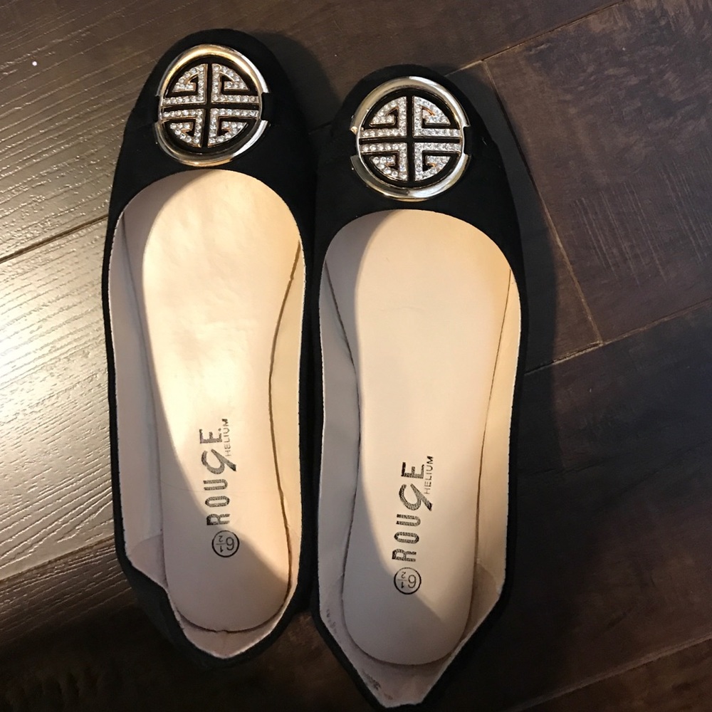 Black flats