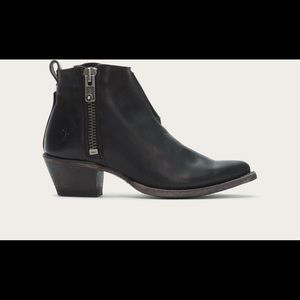 Frye Sacha Moto Shootie