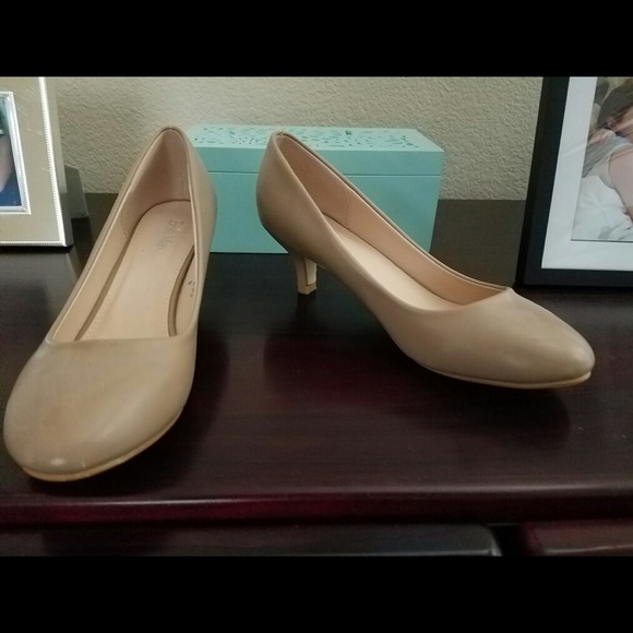 Bella Marie Shoes - Bella Marie taupe heels