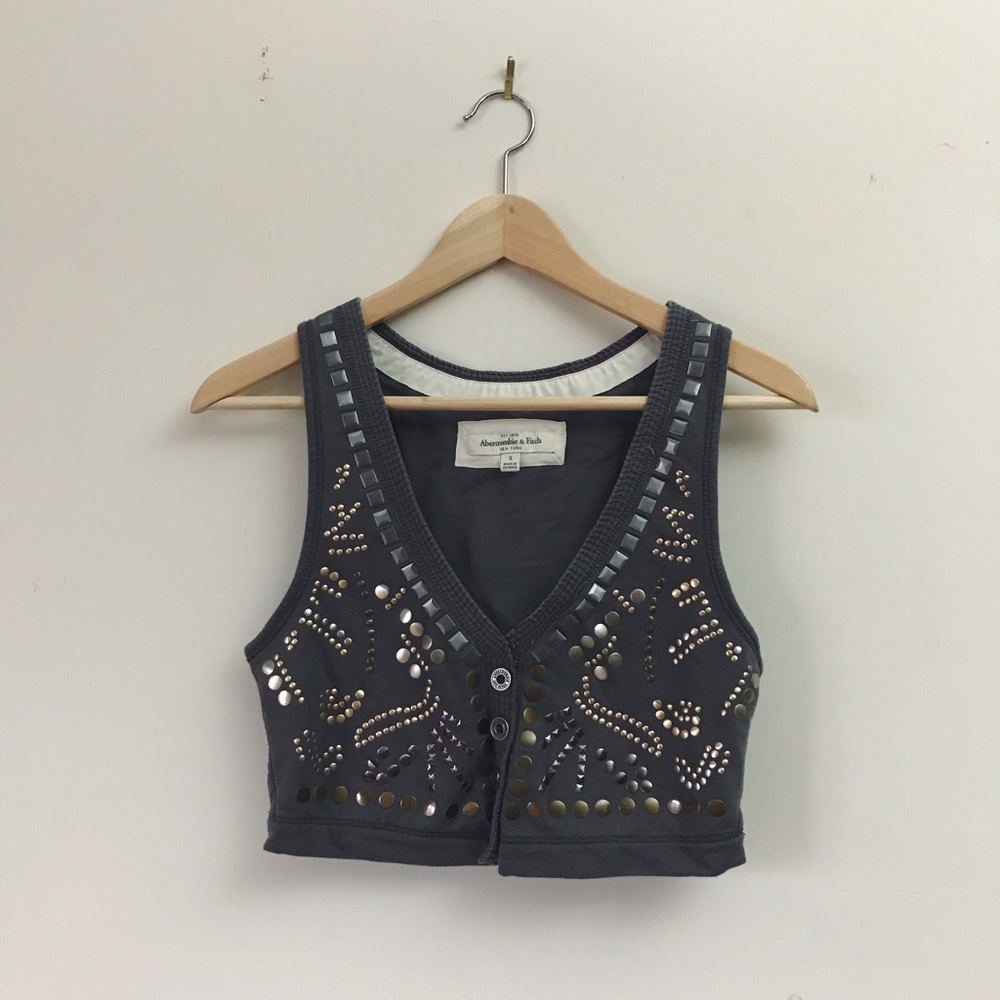 A&F Embellished Cropped Vest ✨