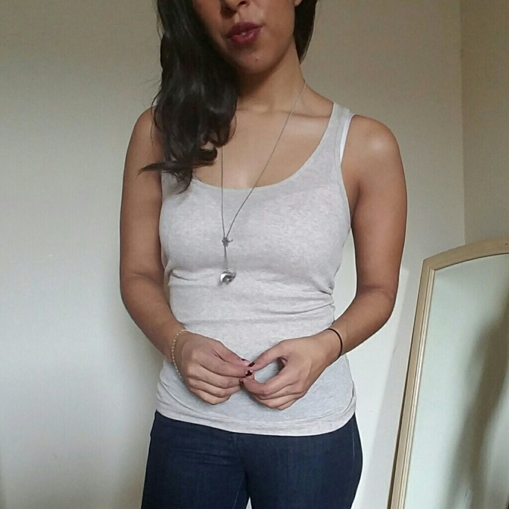 🏷CLEARANCE OATMEAL RIBBED TANK TOP - Picture 3 of 5