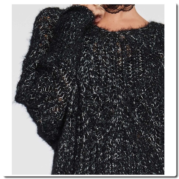 🎀HP🎀V Back Loose Knit Sweater - Picture 2 of 3