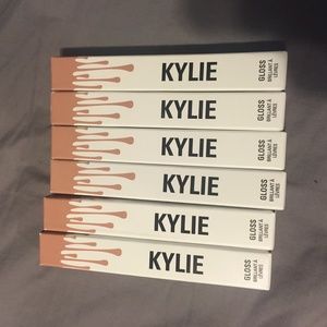 Kylie lipgloss "so cute"