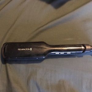 Remington hair straightener