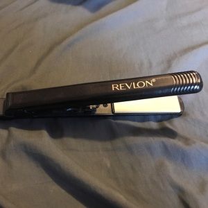 Revlon hair straightener