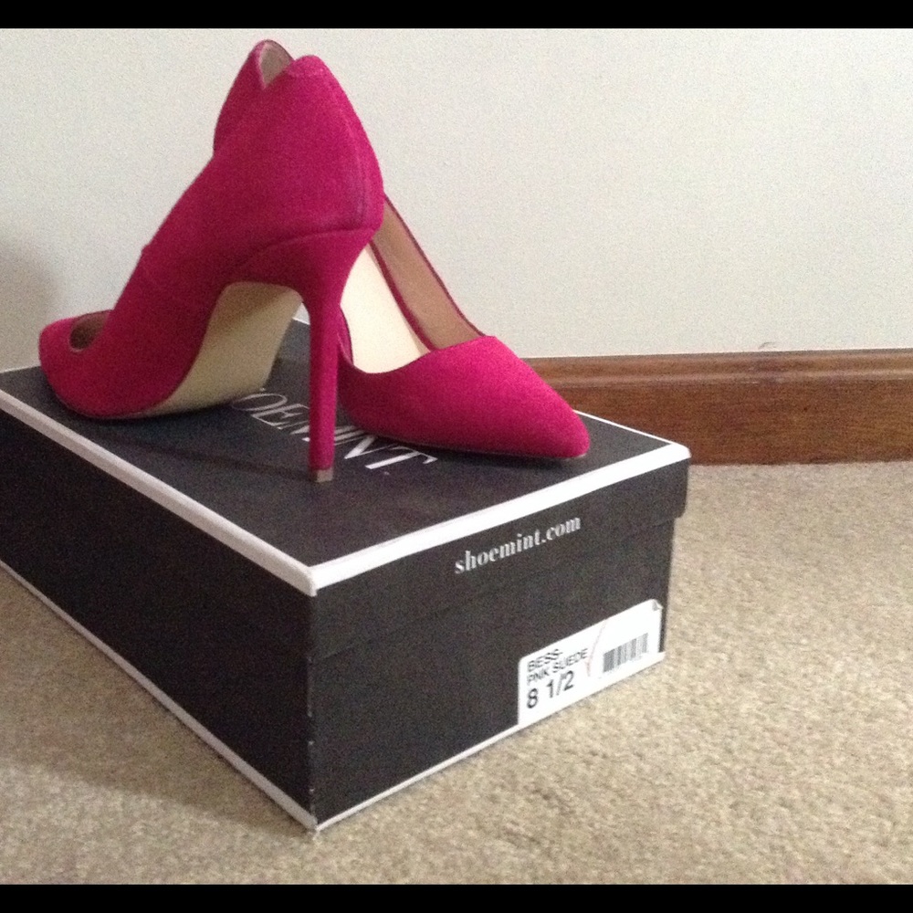 Pink suede pumps