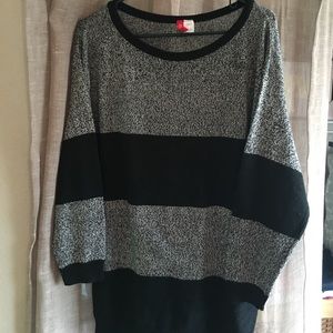 Oversized H&M sweater
