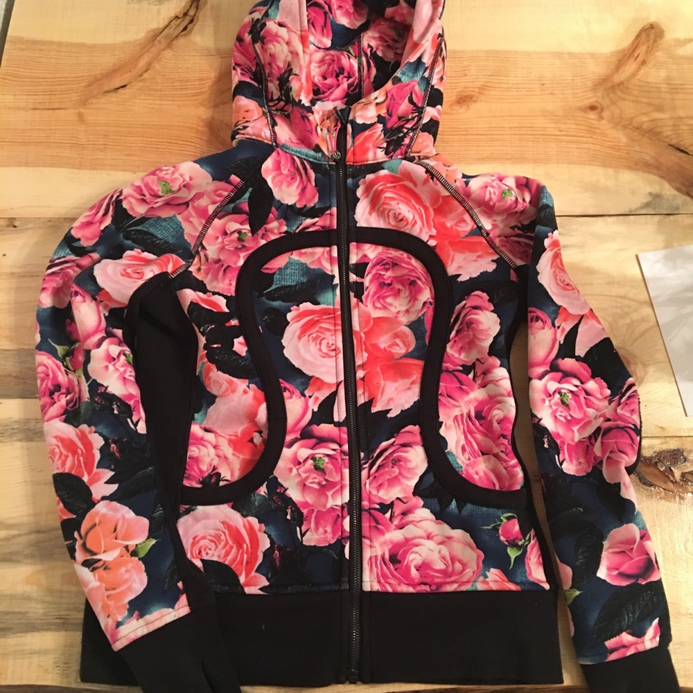 Lululemon scuba hoodie 8