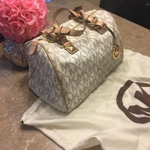 Michael kors handbag