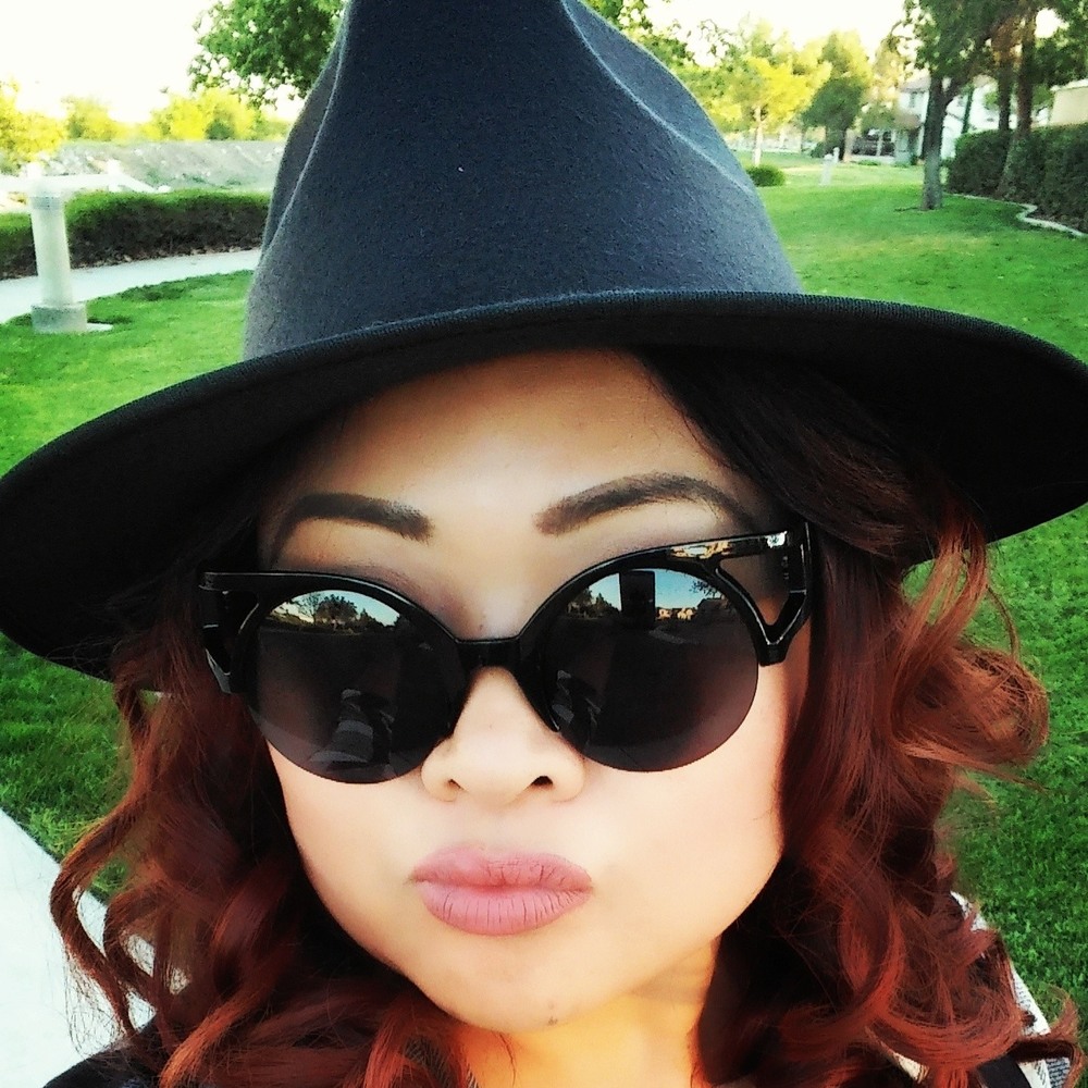 Meet your Posher, Stephanie