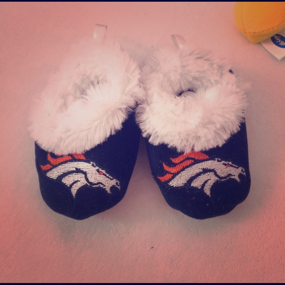 NFL slippers