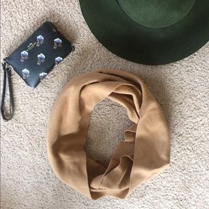 SUPER soft infinity scarf. Old navy. Camel color