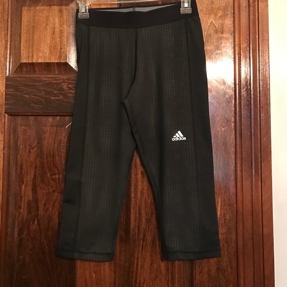 Black Size S Adidas Capri leggings - Picture 1 of 3