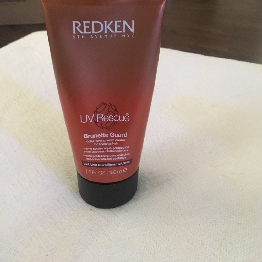 Redken uv rescue