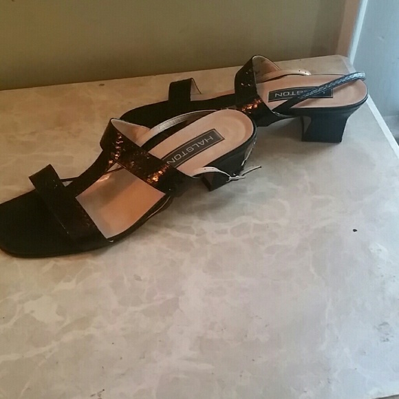 HALSTON shoes - Picture 2 of 4