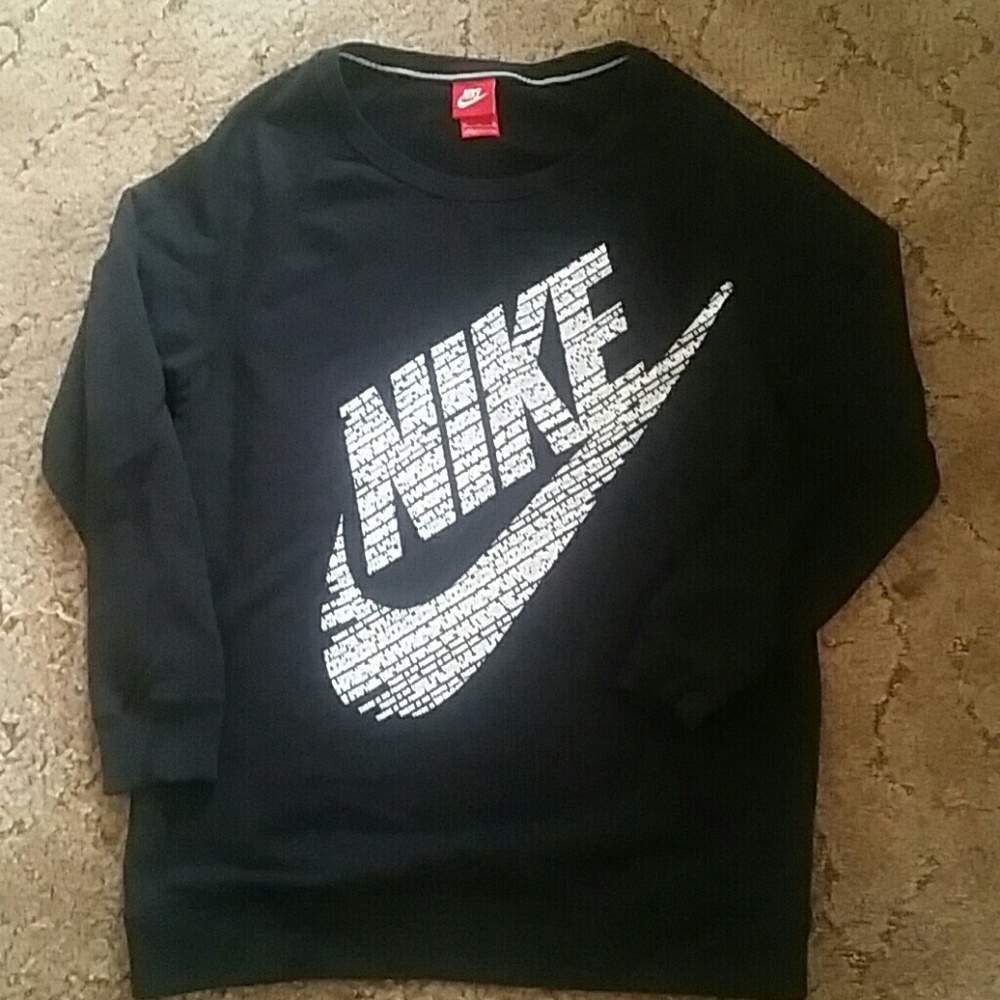 Women nike sweatshirt