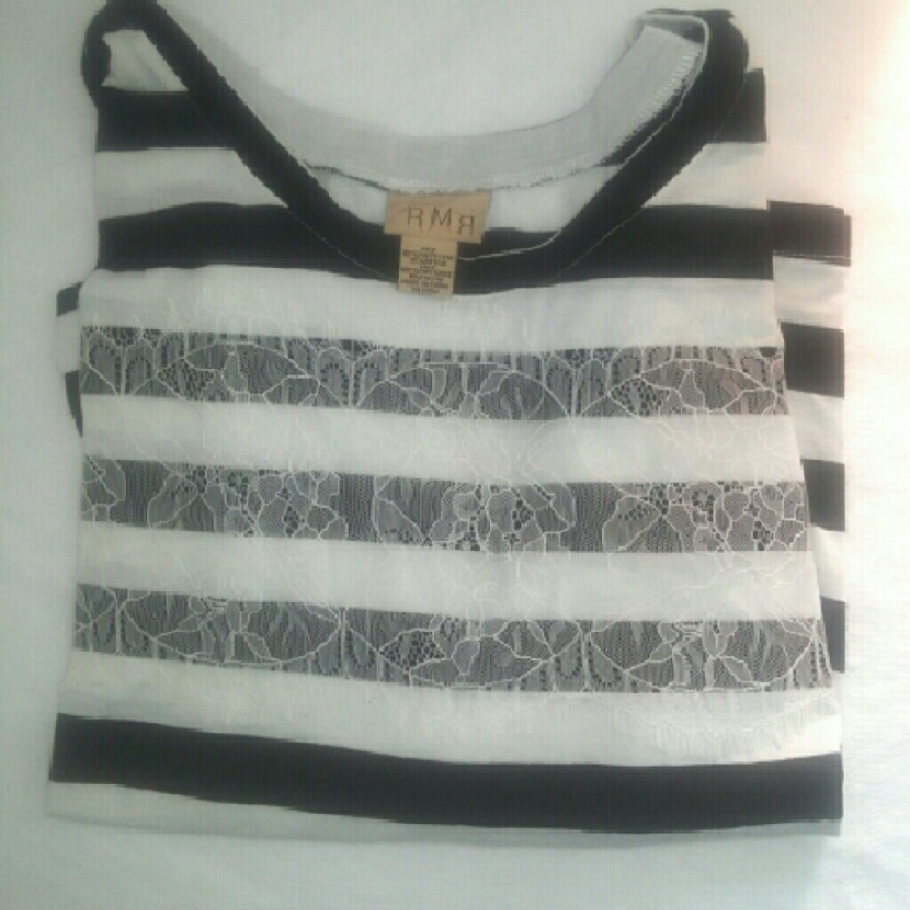 JUST A RUMOR Oversized Crop top!