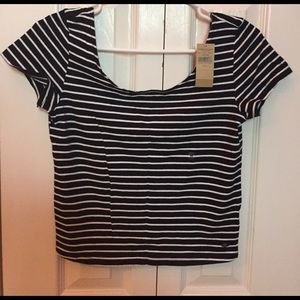 AE Black & white striped crop top