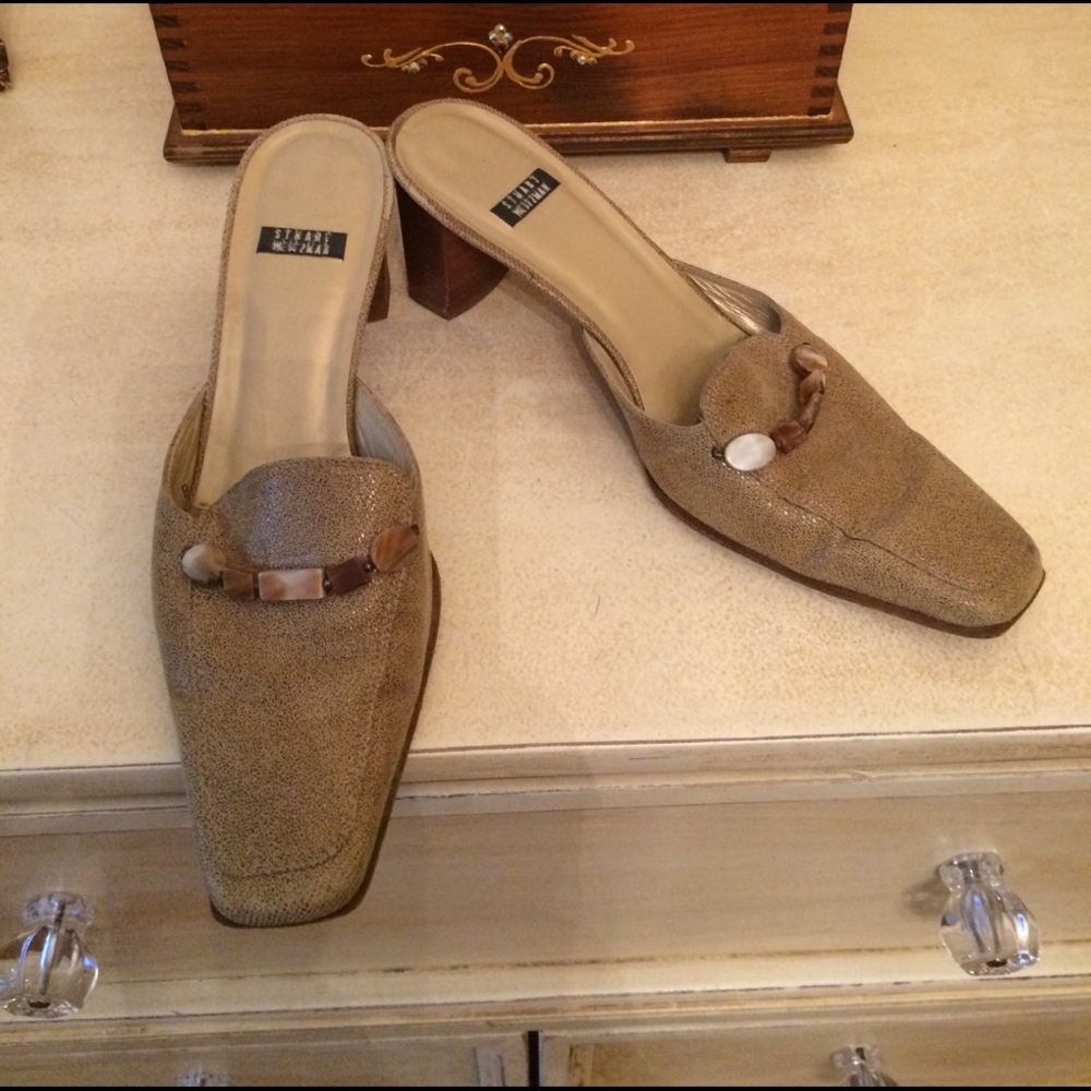 Stuart Weitzman woman's shoes