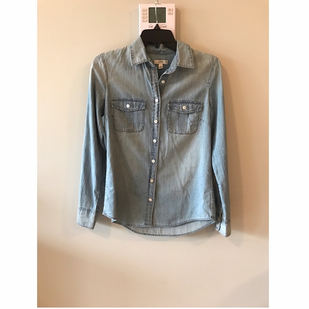 Light chambray JCrew shirt -- Never worn! Size 00