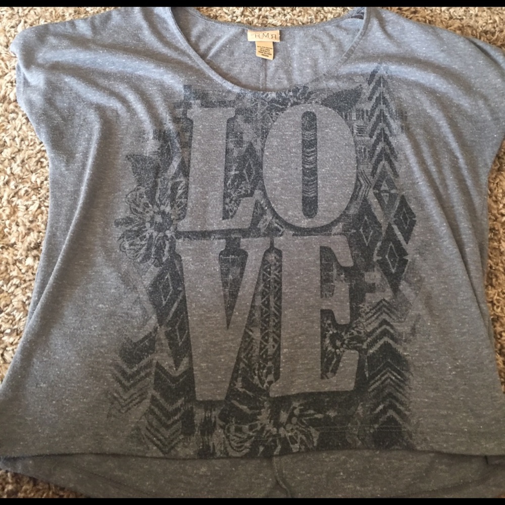 Grey tee shirt! Spells out LOVE!