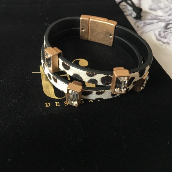 LOWEST! Animal Print Double Band Bracelet - Picture 5 of 8