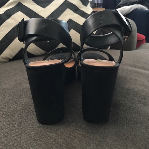 Zara TRF - Picture 3 of 4