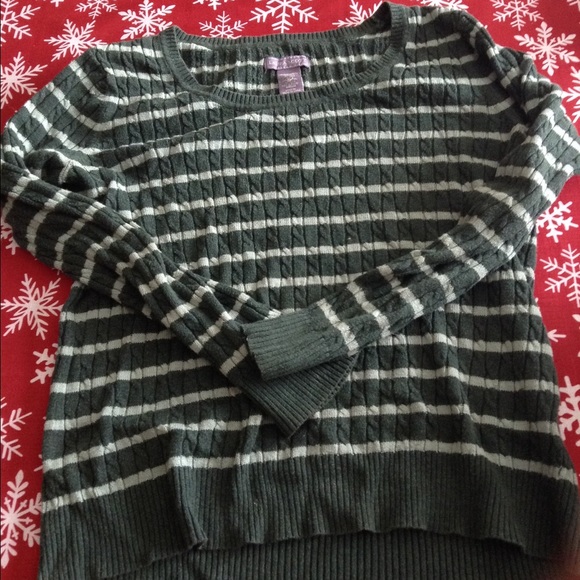 Long sleeve sweater - Picture 1 of 2