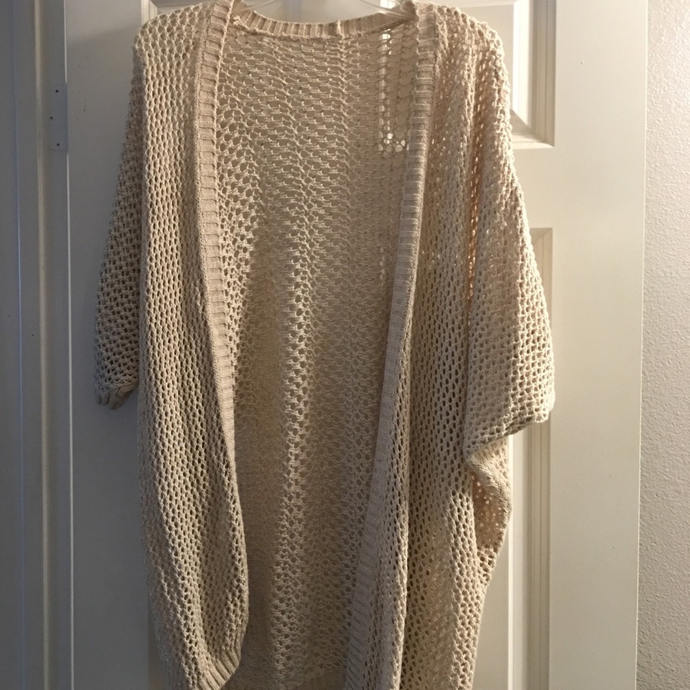 Brandy Melville Cardigan - Picture 2 of 3