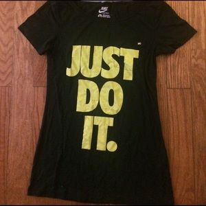 Black nike workout shirt