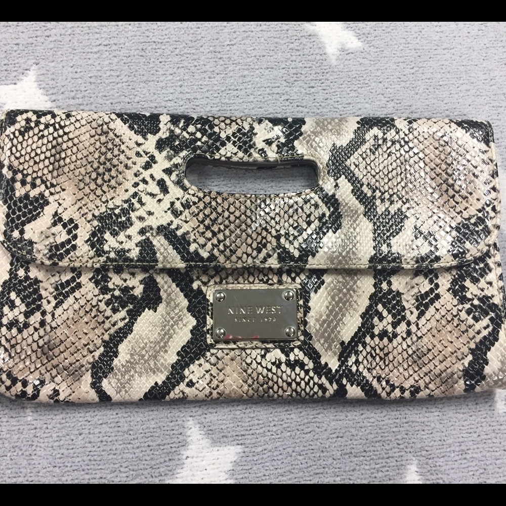 NINE WEST Snake Print Clutch. SLEEK AND SEXY!