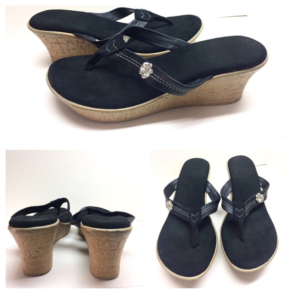 Island Hawaii Leather Thong Wedges