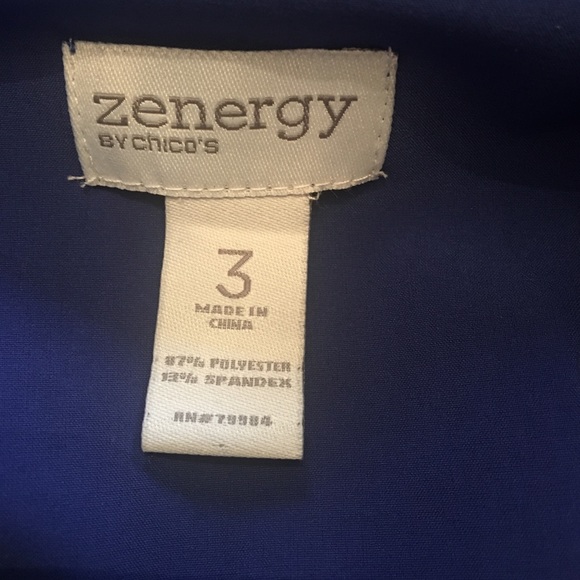 NWOT 🔹 Chico's Sz 3 Blue Zip-Up w/ Ruffle - Picture 4 of 4