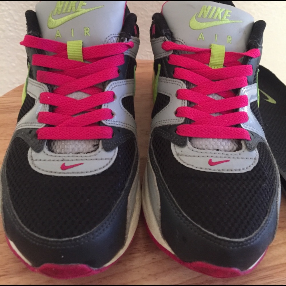 Like new Air max 90 size 7