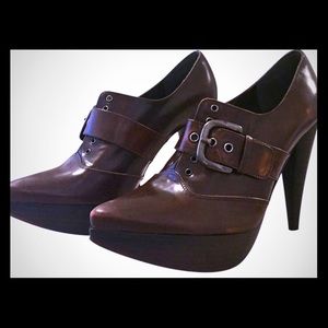 Pointed ankle heeled booties