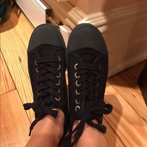 Platform sneakers