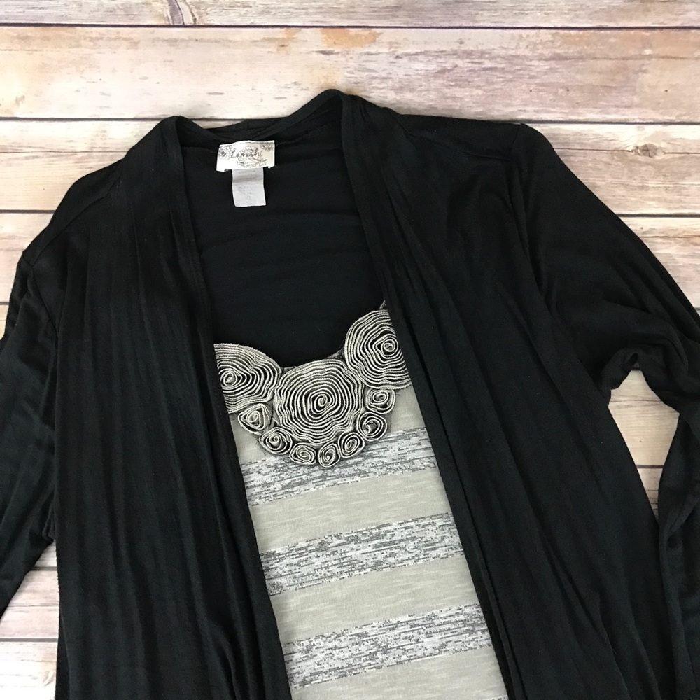 Cardigan with attached Blouse - Picture 2 of 4