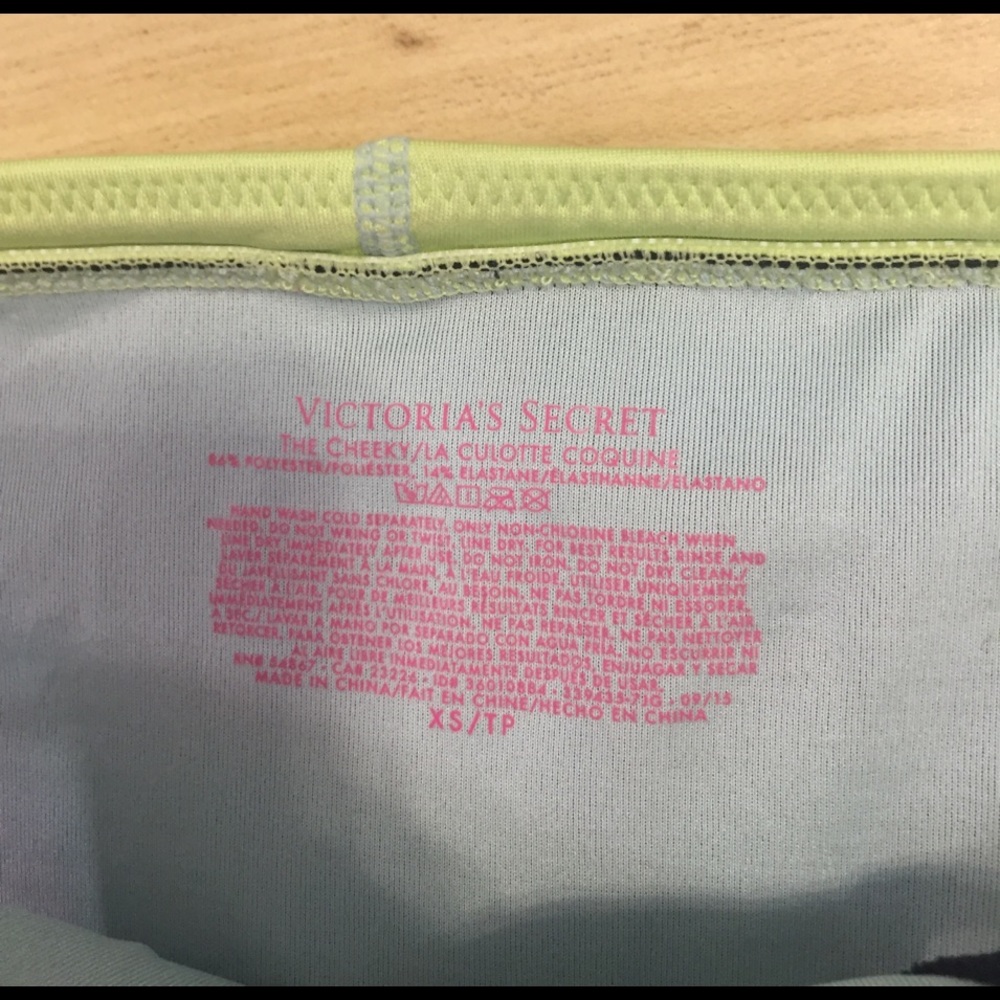 Victoria secret bathing suit XS - Picture 2 of 4