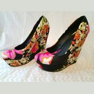 ALDO floral wedges