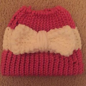 Custom knit messy bun bow hats!