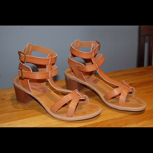 Bamboo Shoes - Women's Brown Chunky Heel Sandal Sz 8.5 Never Worn