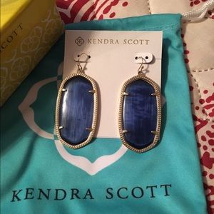 Kendra Scott Danielle Earrings- Navy Cat Eye