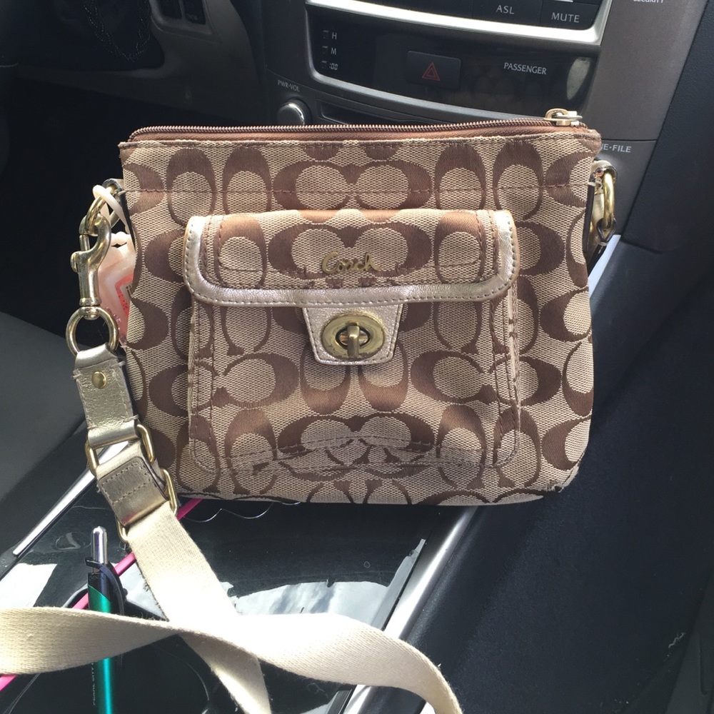 Coach sling bag