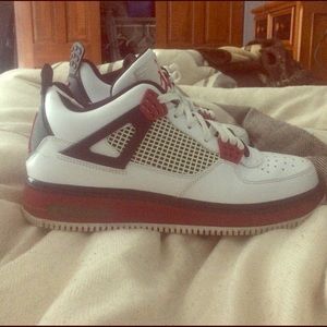 Jordan 4s
